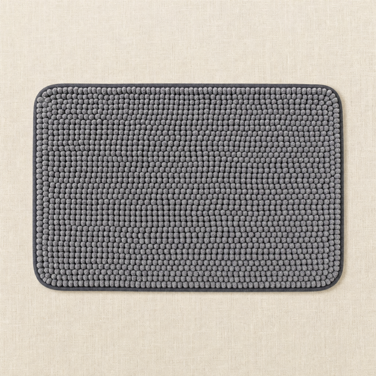 Tapis Pattelin gris moyen vu de dessus, microfibre chenille